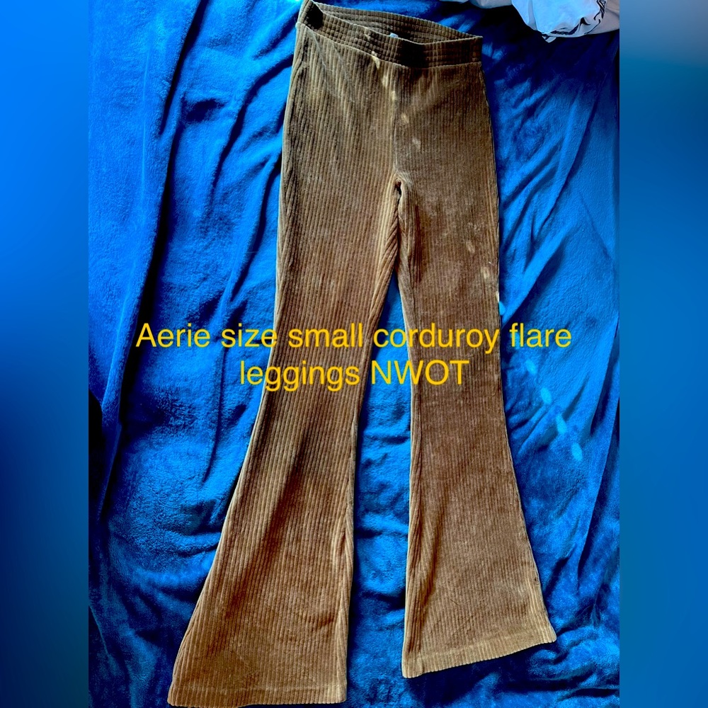 Aerie corduroy flare leggings NWOT small